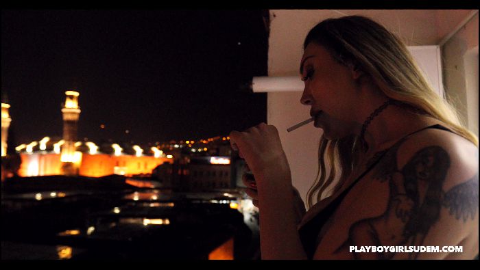 playboygirlSudem Sexy Smoke When The Night Falls to The City Preview