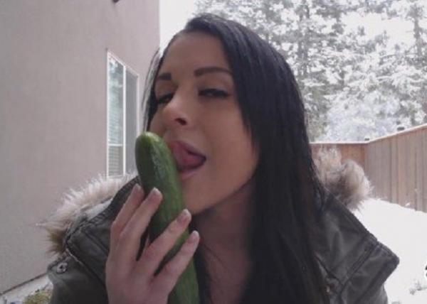 Aleah Jasmine - Snowy Cucumber (2019/Bellapass/HD)