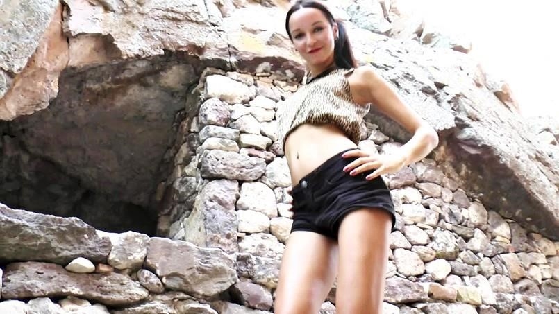 Francys – Francys Aime La Canicule (JacquieEtMichelTV/2019/HD1080p) Francys – Francys Aime La Canicule (JacquieEtMichelTV/2019/HD1080p)