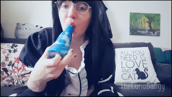 thelunababyy – maid and bad dragon fuck (manyvids)