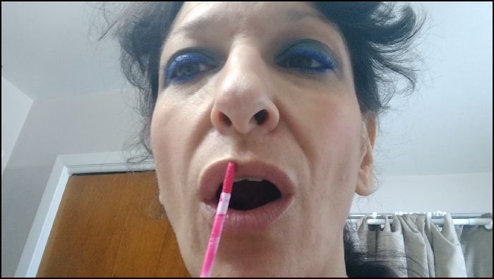 annitakoxx watch nerdy girl put pink lipstick on 2018 08 30 HjHjj6 Preview