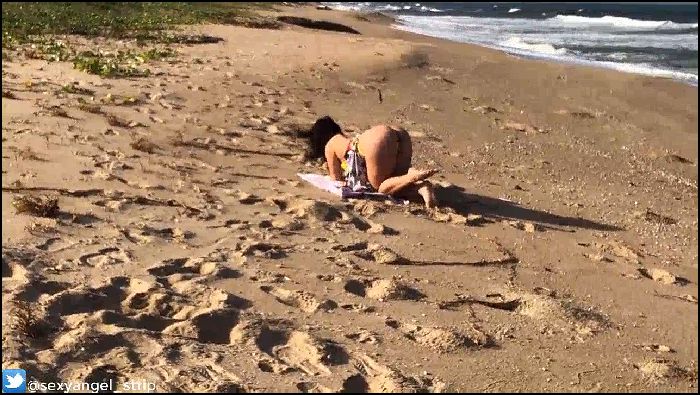 pinupbaby joi on the beach public nudity voyeur 2019 11 22 KiAsOD Preview