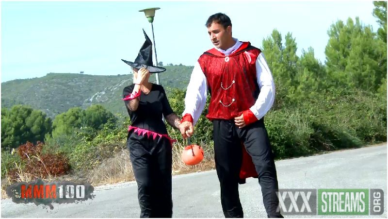 Gina Snake - Fucking a witch for the Helloween to brake the spell Preview