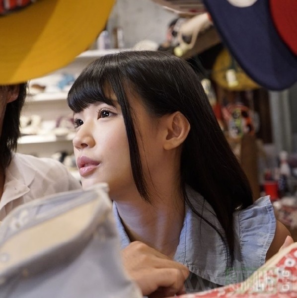 Aoi Shirosaki Sex With Japanese Girl In The Store