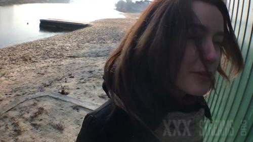 154498271 risky blowjob on a public beach facial cumshot mp4 00000