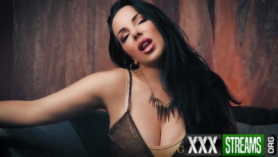 1629526358 11 ultimaterush 01 00000