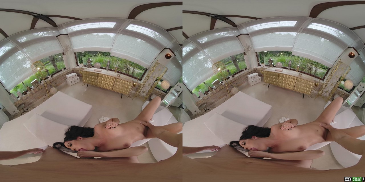 18VR - When It Rains It Pours - Dolly Diore (Oculus Go 4K) 1