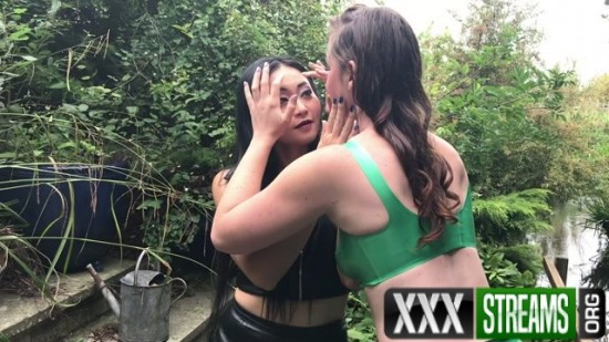 Mistress Amrita And L Enjoy One Another 00004