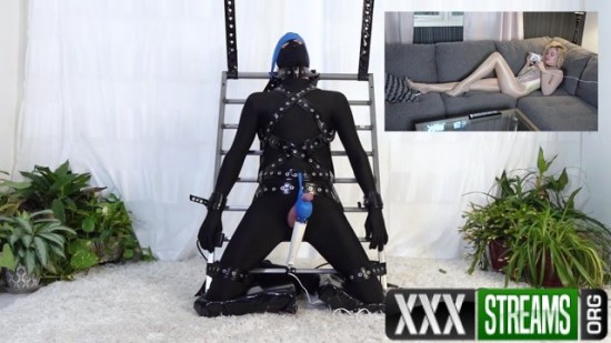 Emerald Erotica Fun From Afar 00008