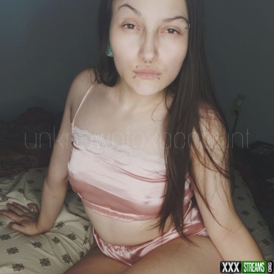 toxicfoxmama avatar