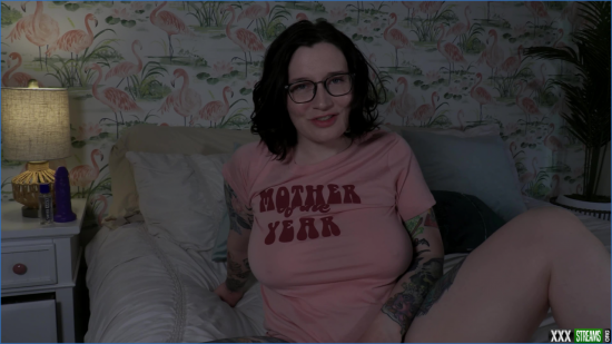 Bettie Bondage Mom Needs Your Help 4K