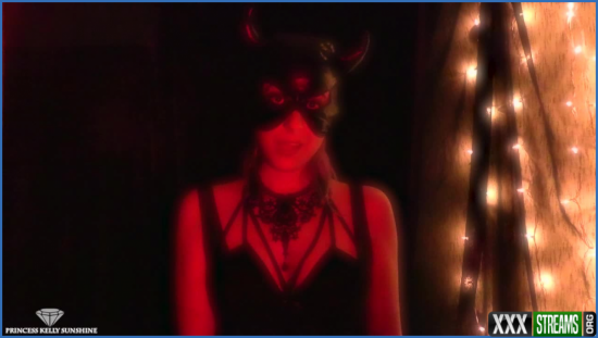 Kelly Sunshine Slave Captured by Female Supremacist