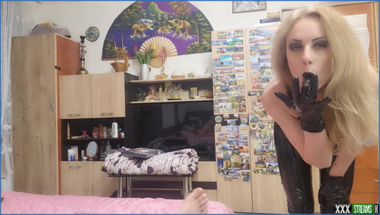 kinkyporncpl latex pants latex gloves blowjob