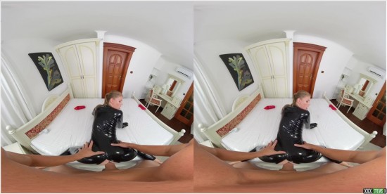 CzechVRFetish 416 - Gorgeous Blonde in Latex - Claudia Mac (Oculus, Go 4K) Si... 3